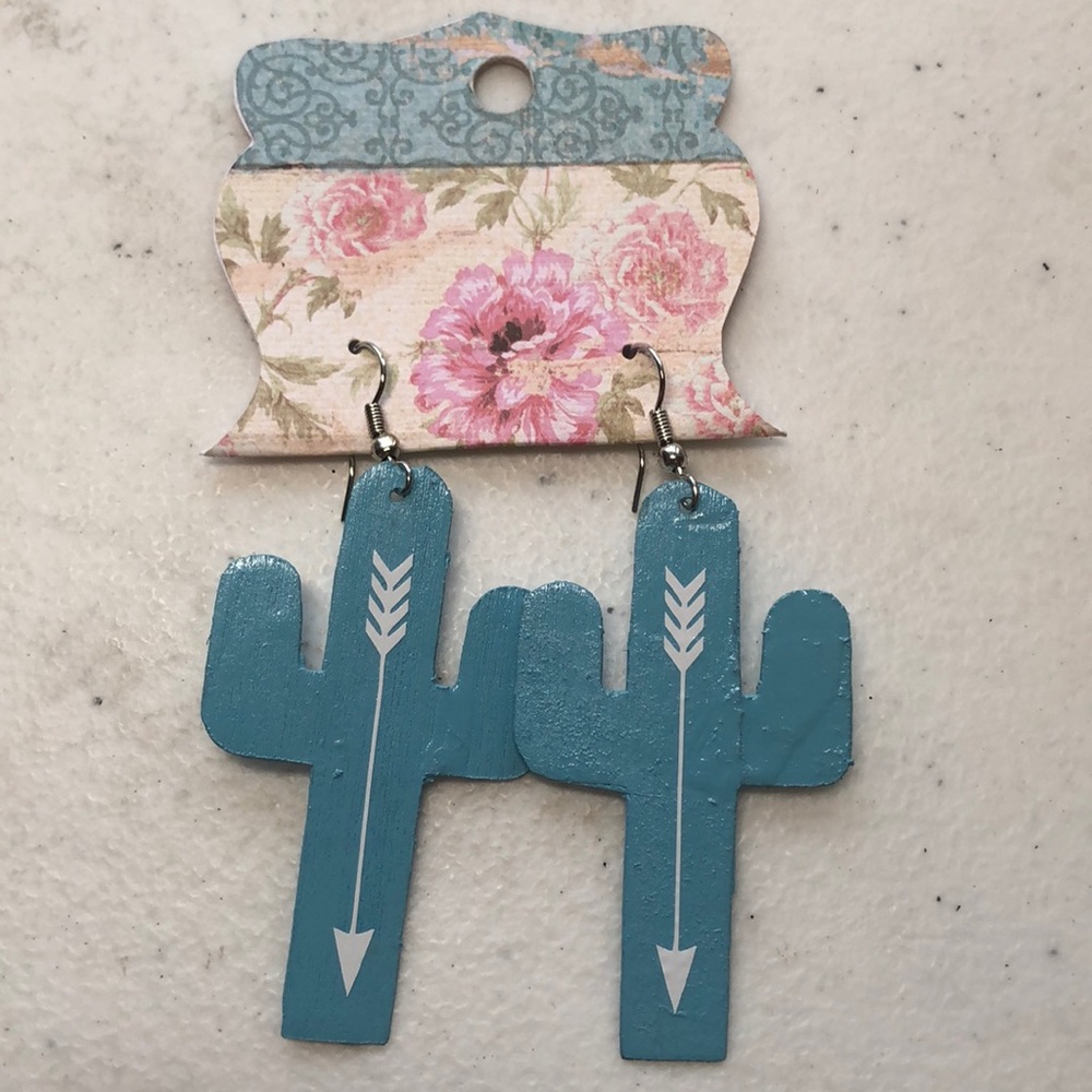 Country chic wooden earrings